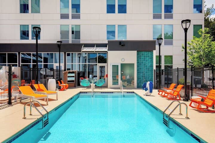 Pool 15 of 22
