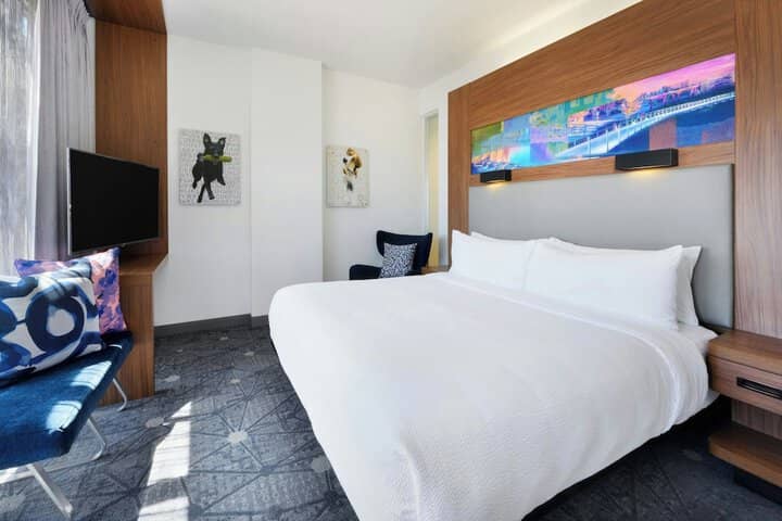 Room 14 of 50