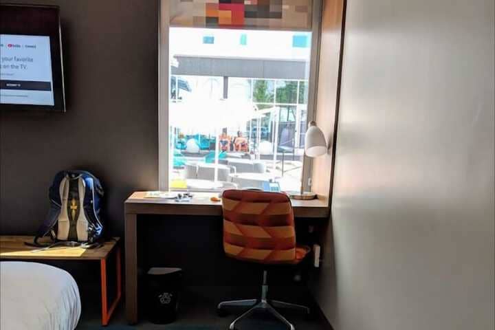 Room 6 of 22