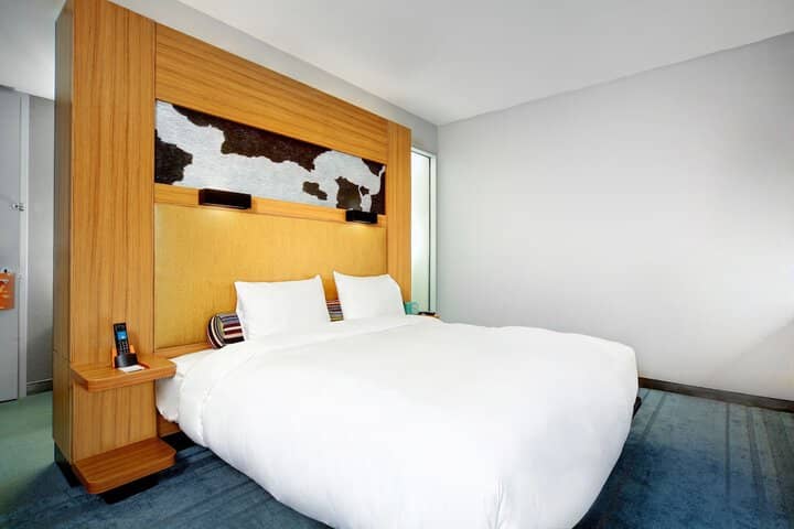Room 5 of 20