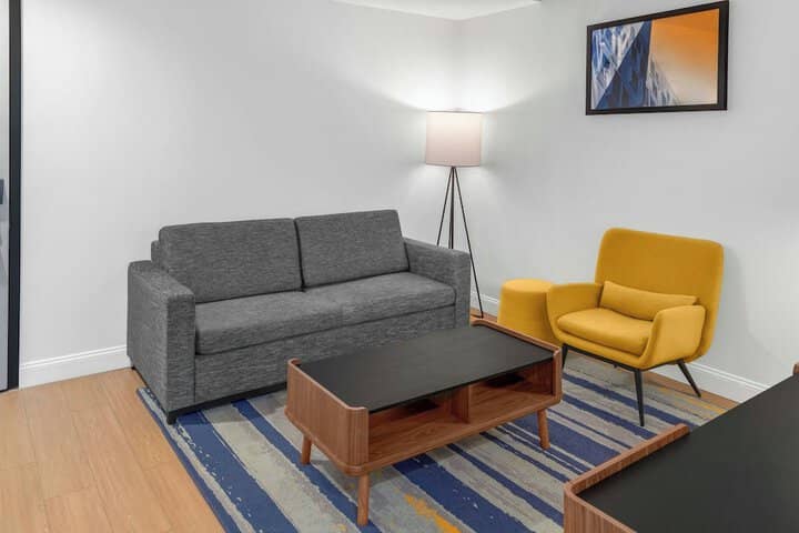 Room 22 of 54