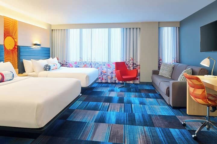 Room 10 of 22