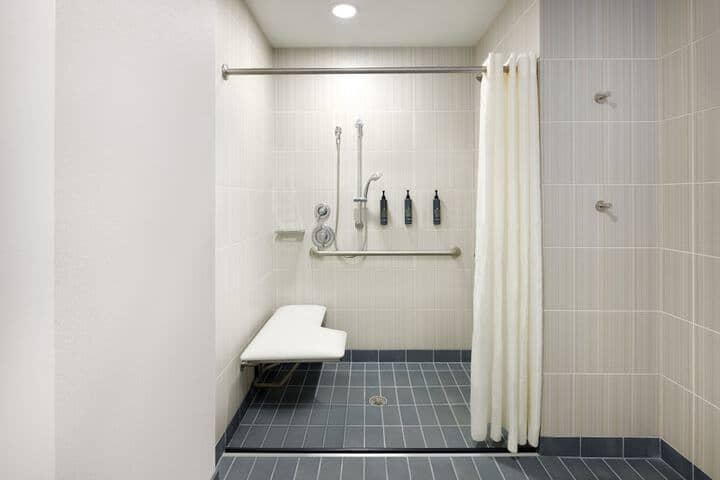 Room 14 of 41