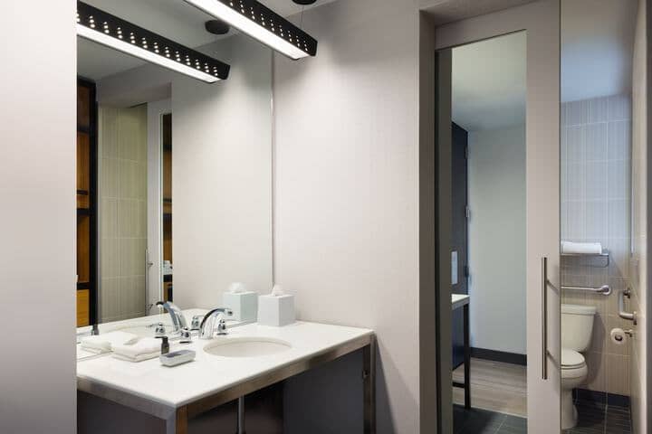Room 12 of 41