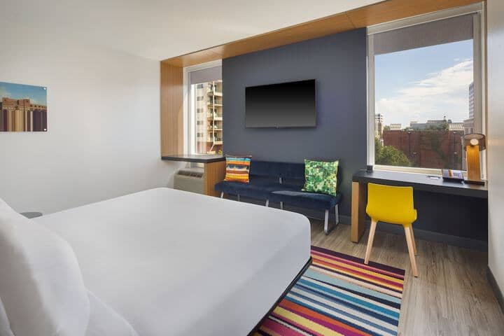 Room 6 of 41